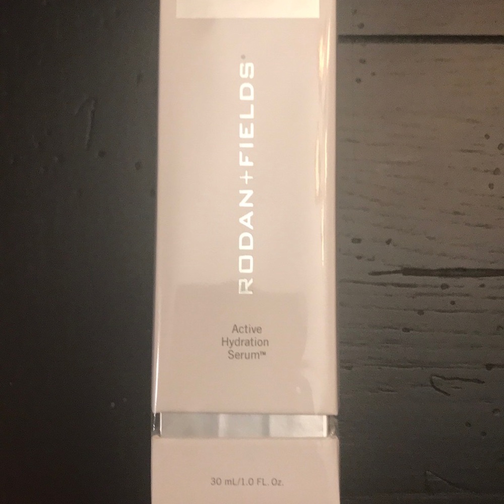 Rodan + Fields active hydration serum